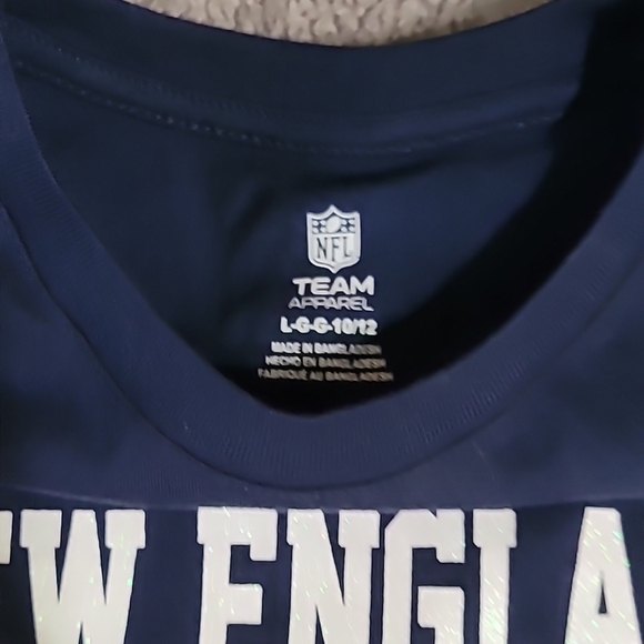 New England Patriots Football NFL Kids Tee Size 10/12 NEW - Picture 3 of 3